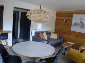 Gîte pour 4 personnes, avec terrasse dans Office De Tourisme De Samoens