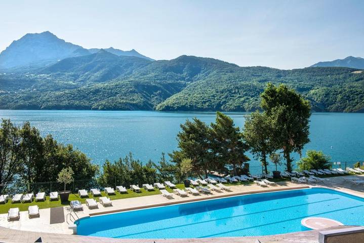 Station pour 10 personnes, avec Balcon et Terrasse ainsi que Bassin pour enfant et Piscine à Chorges
