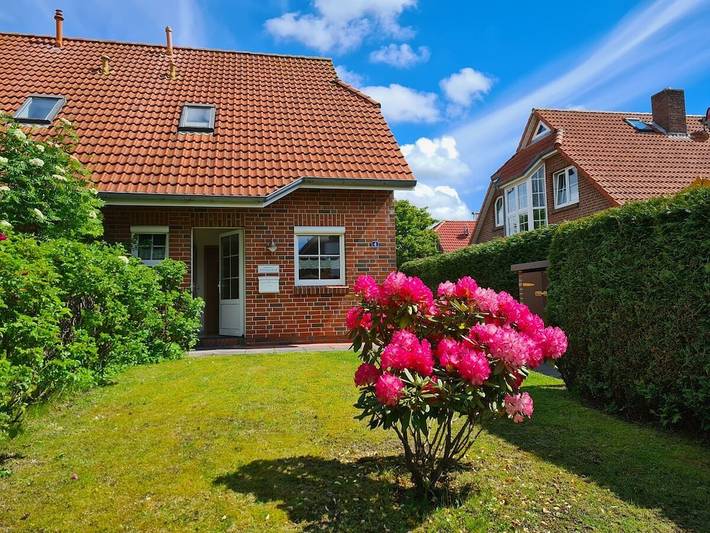 Ferienhaus für 4 Personen, mit Terrasse und Garten in Norden