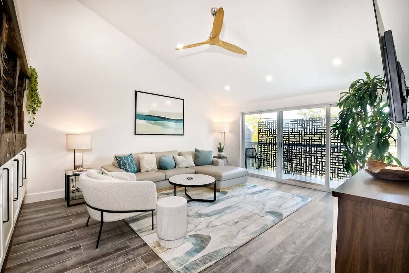 Sea Bluff - Direct Beach Access in Encinitas, San Diego County