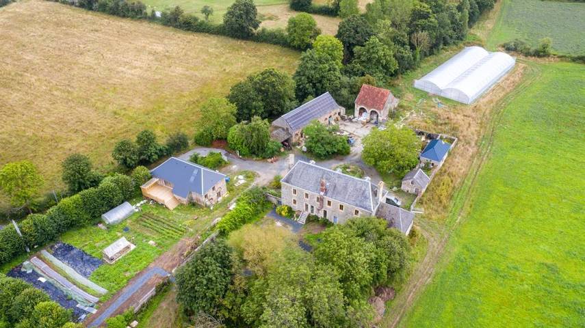 Chambre d’hôte pour 2 personnes, avec Terrasse et Jacuzzi ainsi que Jardin et Sauna