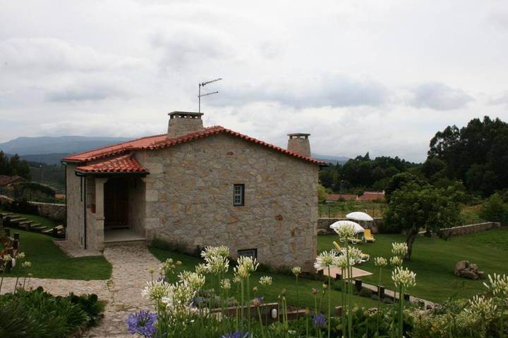 Maison de campagne pour 2 personnes, avec jardin et sauna dans Paredes de Coura - 4