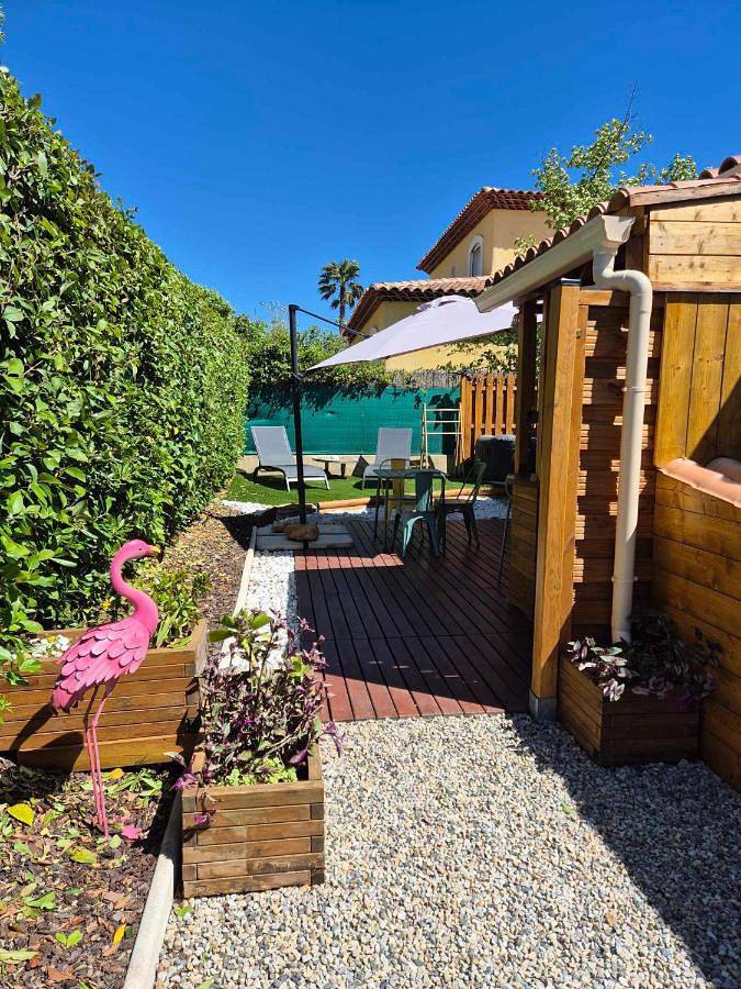 Maison d’hôte pour 3 personnes, avec jacuzzi et jardin à Saint-Cyr-sur-Mer - 3