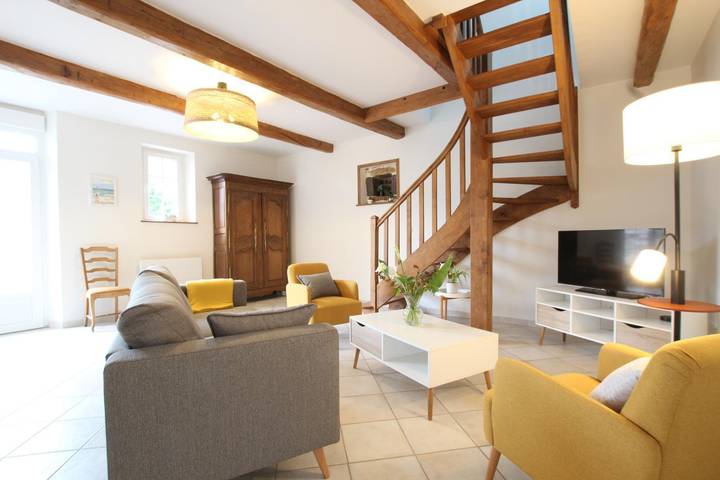 Gîte pour 6 personnes, avec jardin et terrasse à Saint-Aubin-des-Préaux