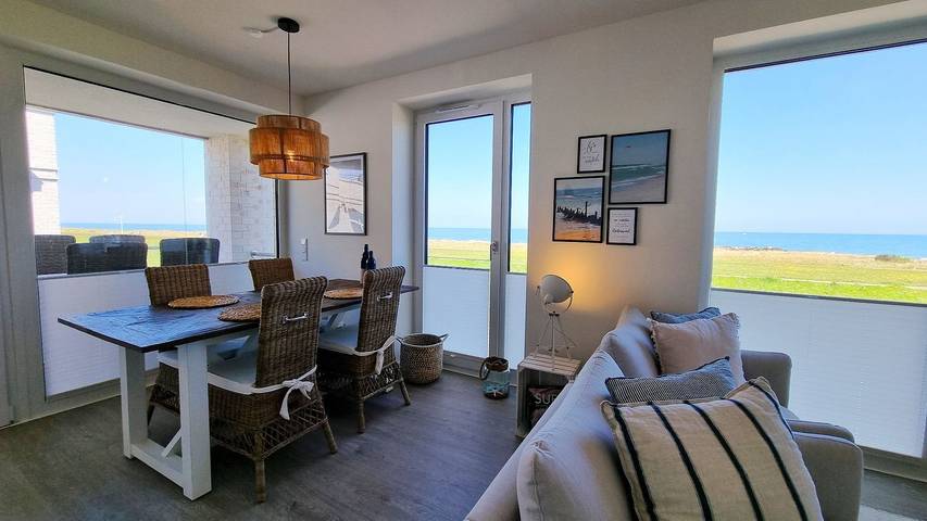 Ganze Wohnung, Ostsee Ferienwohnung Surfside - Meerblick aus jedem Fenster in Kalifornien (Ostsee), Schönberg