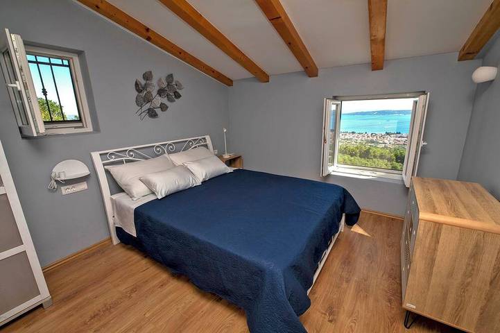 Villa für 4 Personen, mit Terrasse und Garten, mit Haustier in Split-Dalmatien - 2