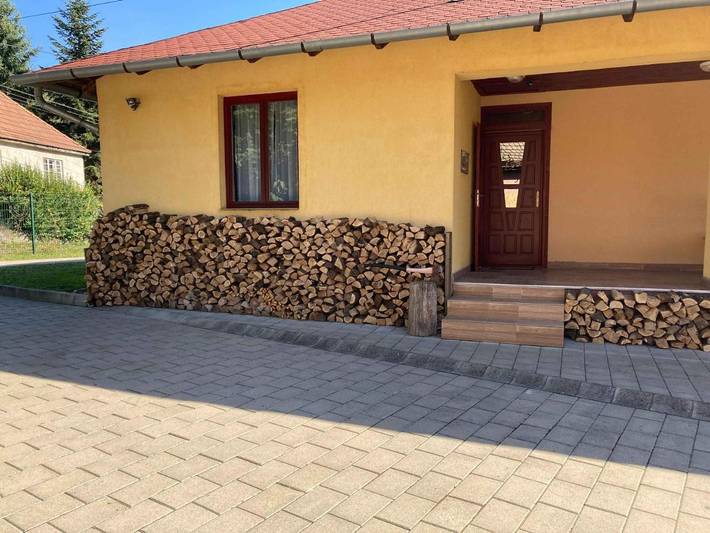 Chalet für 8 Personen, mit Ausblick und Garten in Ungarn