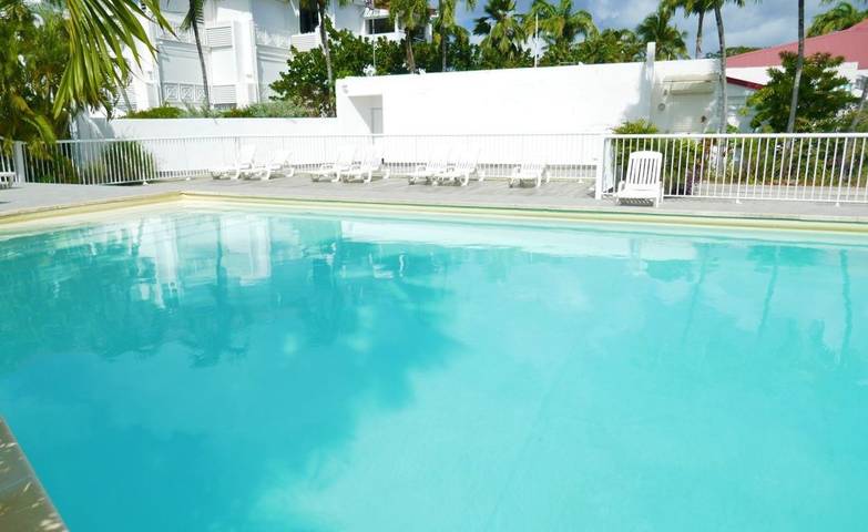 Gîte pour 4 personnes, avec piscine et balcon à Saint-François - 4