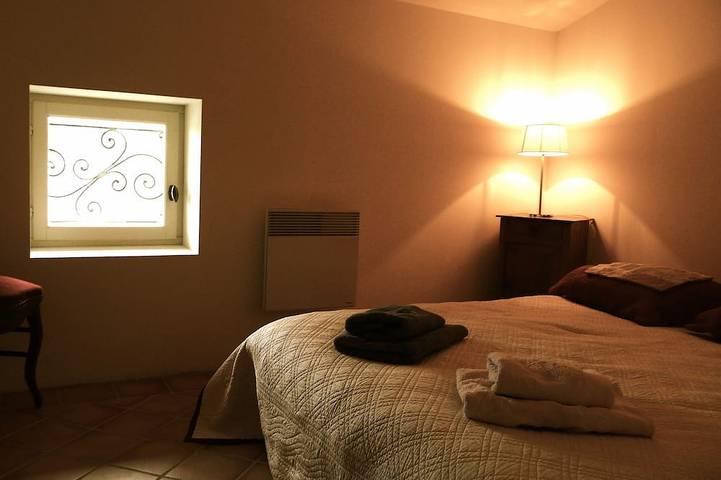 Location de vacances pour 8 personnes, avec jardin, animaux acceptés à Faucon - 3
