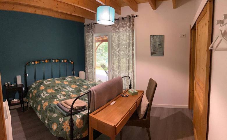 Chambre d’hôte pour 2 personnes, avec Terrasse ainsi que Jardin et Vue à Blain (homonymie)