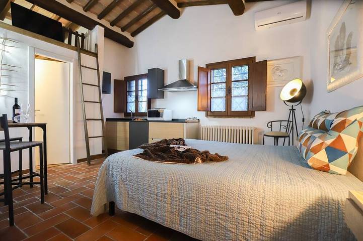 Ganze Wohnung, Cammino Santo - Studio mit privatem Pool & Garten in Poggibonsi, Siena Provinz