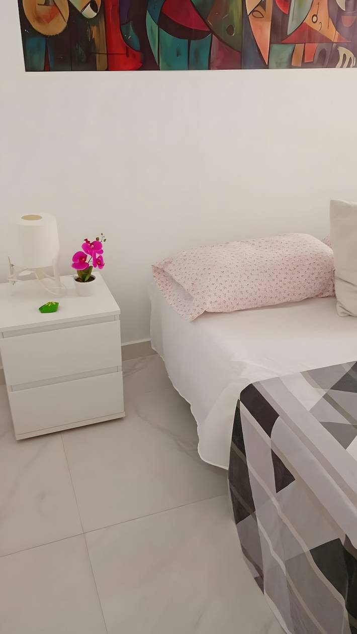Ferienwohnung für 6 Personen, mit Garten und Kinderpool in Arona - 3
