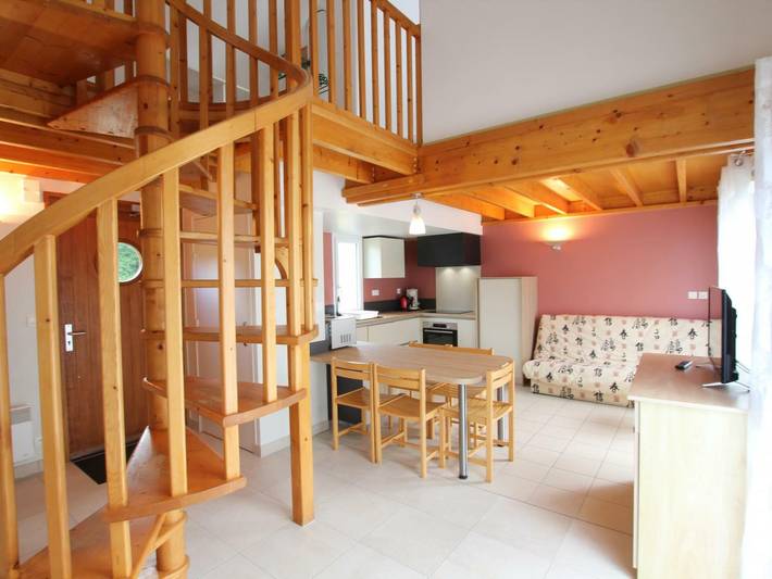 Gîte pour 6 personnes, avec jardin dans Biville - 3