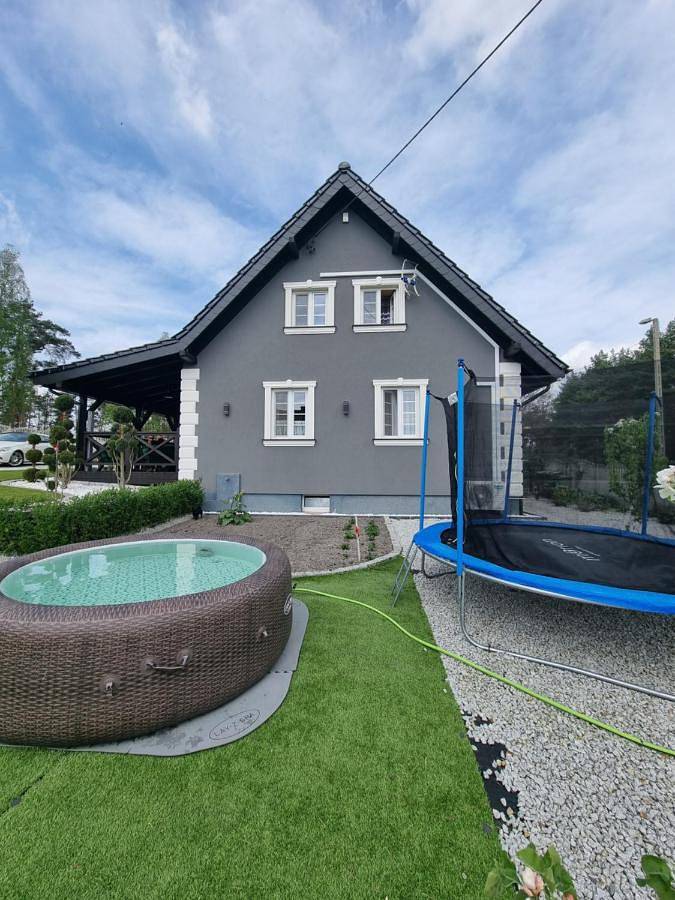 Ferienhaus für 8 Personen, mit Garten und Whirlpool in Oderbruch