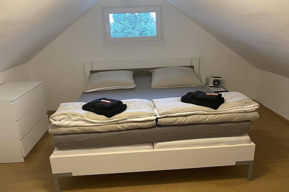 Ganze Wohnung, Schicke kinderfreundliche Wohnung mit Balkon, Grill Playstation in Köln Pulheim in Pulheim, Rhein-Erft-Kreis