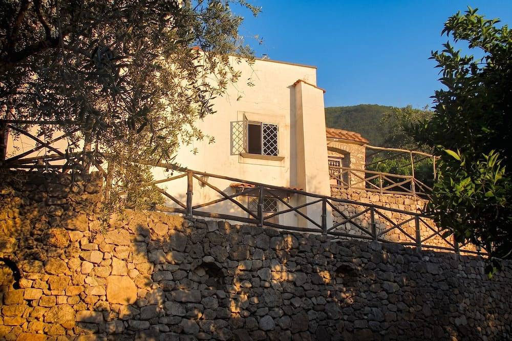 Appartement entier, Homerez - Studio à Castello Gragnano in Gragnano, Province de Naples
