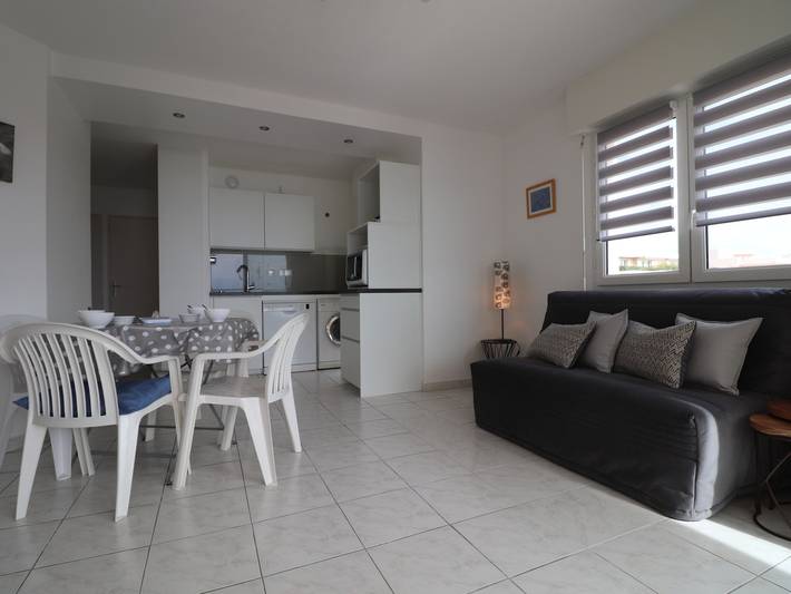 Gîte pour 6 personnes, avec piscine et terrasse dans Plage Lazaret - 3