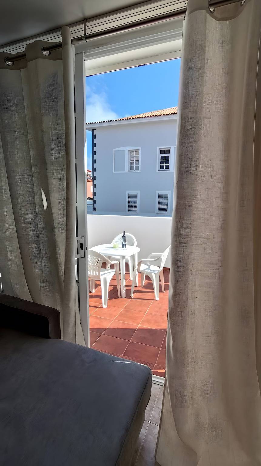 Entire apartment, Holiday Apartment 'La Bella Casa' with Private Terrace and Wi-Fi in Las Dehesas, Puerto de la Cruz