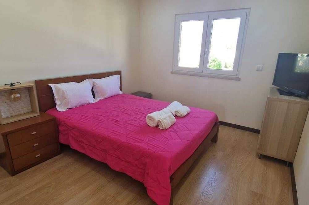 Ferienhaus mit Pool in Azeitao in Setúbal, Halbinsel von Setúbal