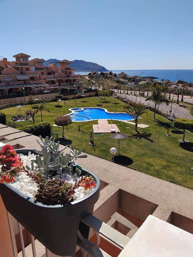 Apartamento de vacaciones para 4 personas, con vistas además de jardín y piscina, Se admiten mascotas - 1