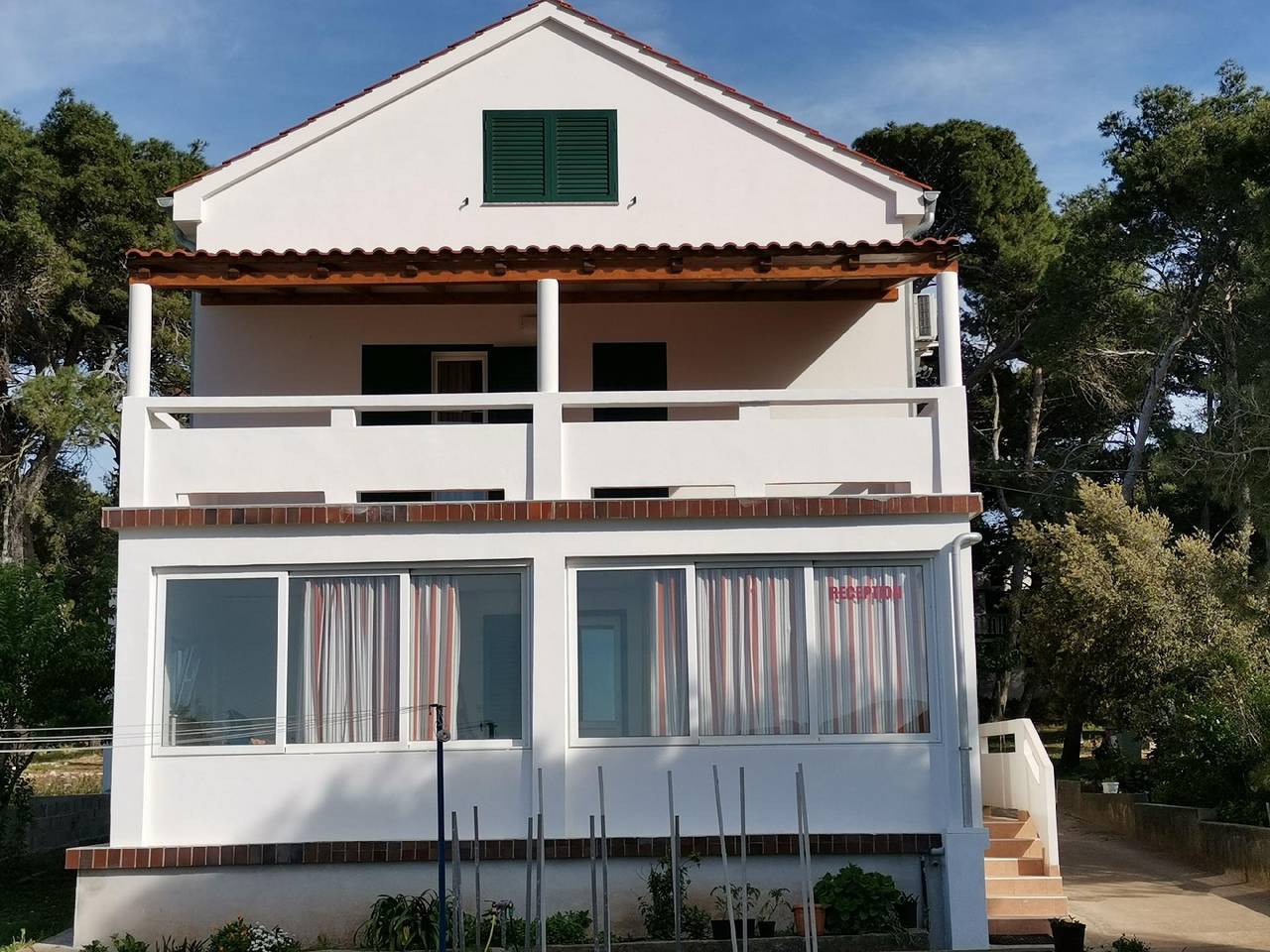 Apartamento vacacional entero, Lovely Holiday Apartment in Ugljan with Terrace in Ugljan, Isla de Ugljan