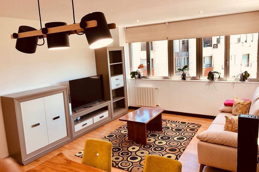 Appartamento intero, 3-bedroom condo in fabulous Santander with Wifi in Santander, Costa cantabrica