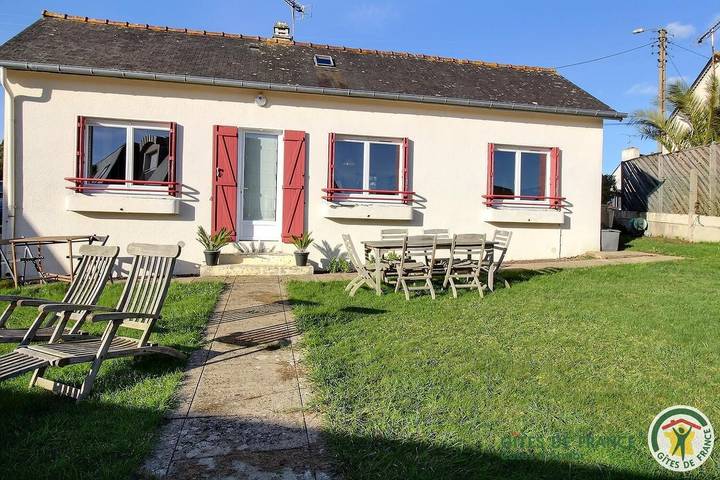 Gîte pour 2 personnes, avec Terrasse ainsi que Jardin et Vue à Binic - 2