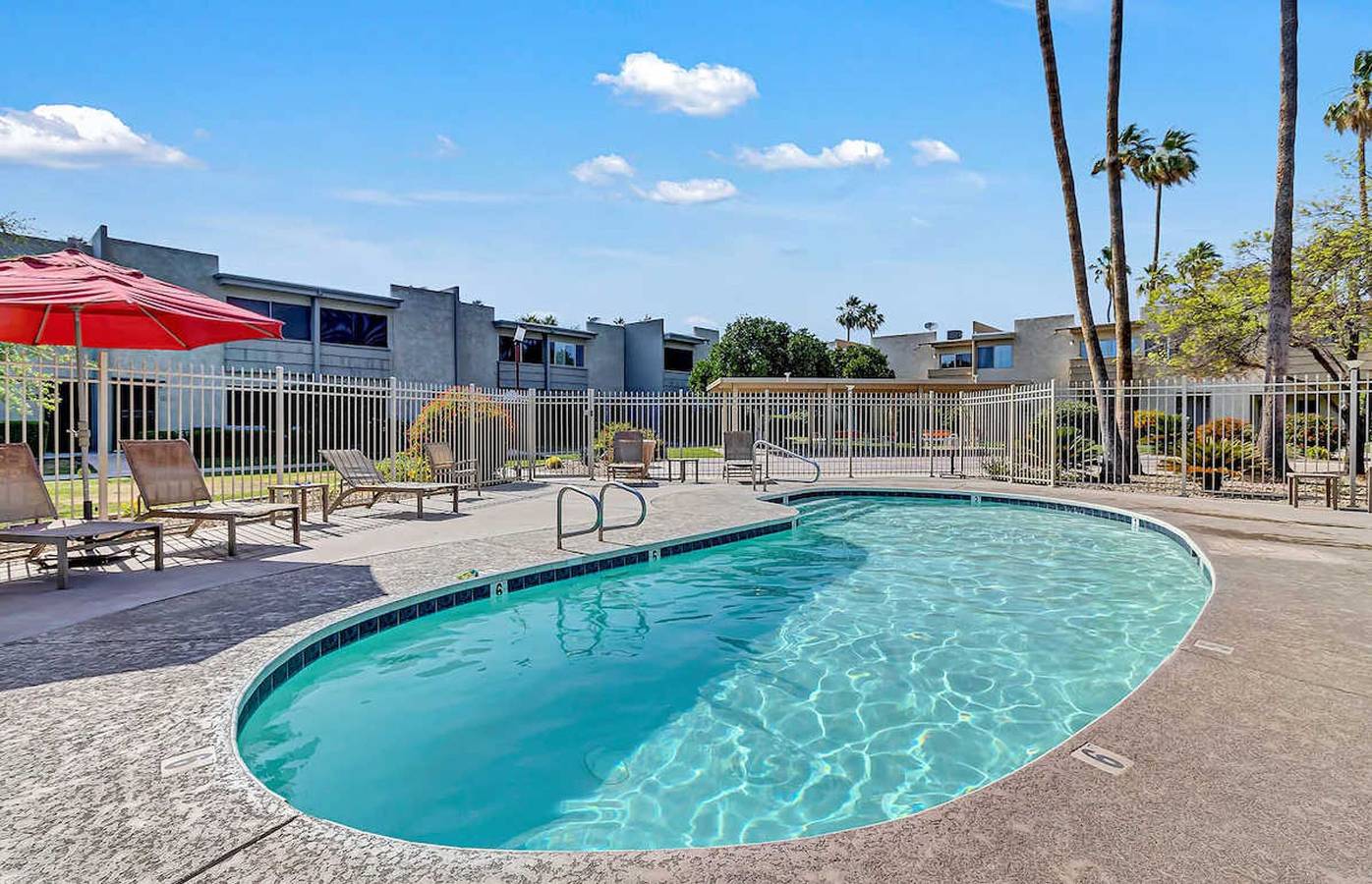 Ganze Wohnung, New Camelback House Walk to Old Town in Camelback Mountain, Scottsdale