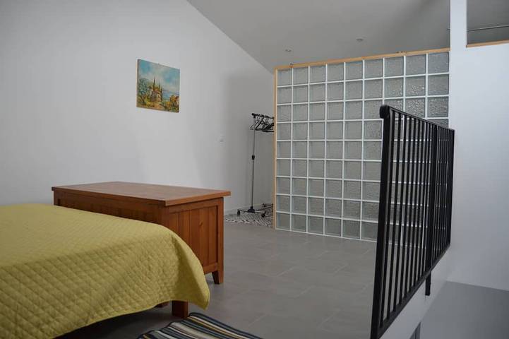 Gîte pour 4 personnes, avec jardin et terrasse à Grambois - 2