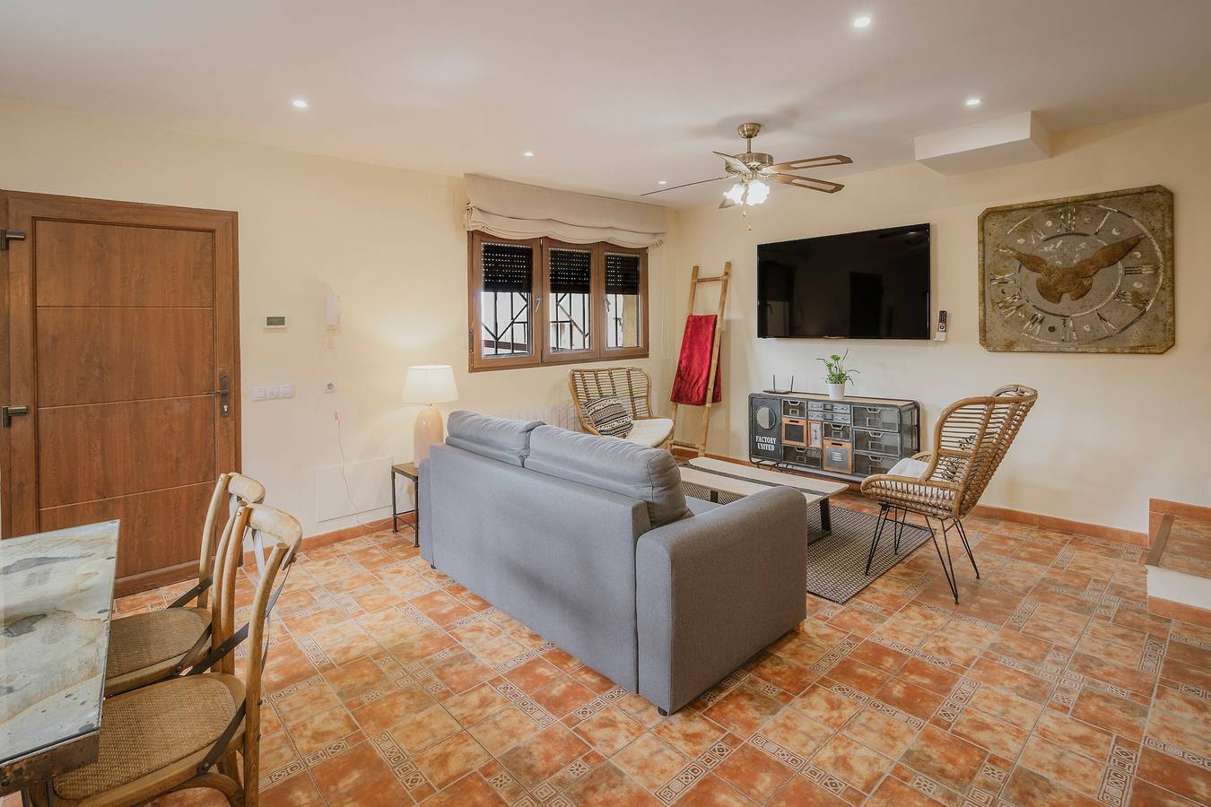 El Encanto del Alberche, 'Casa 6' with Mountain View, Shared Pool and Wi-Fi in Villanueva de Ávila, Valle del Alberche