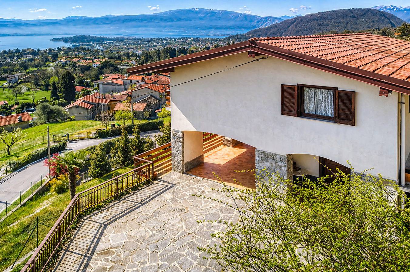 Villa Jone in Ghiffa, Lago Maggiore (Piemont)
