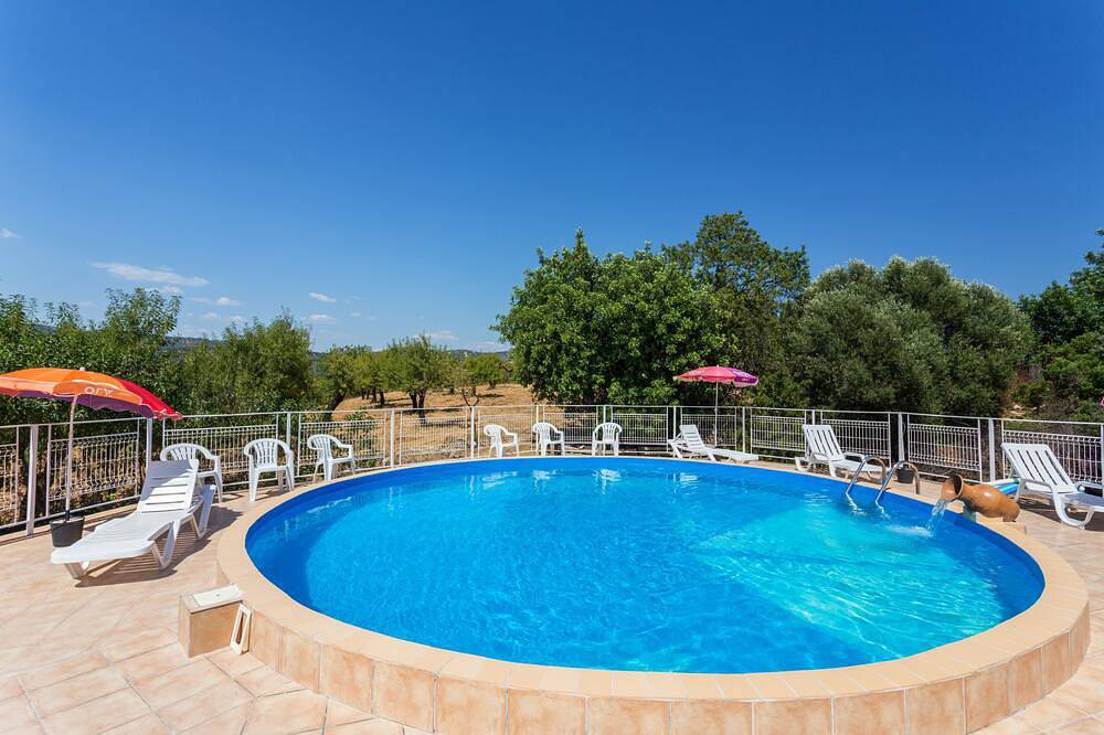 Quiet, peaceful house A1 rental in Estoi, Faro Distrikt