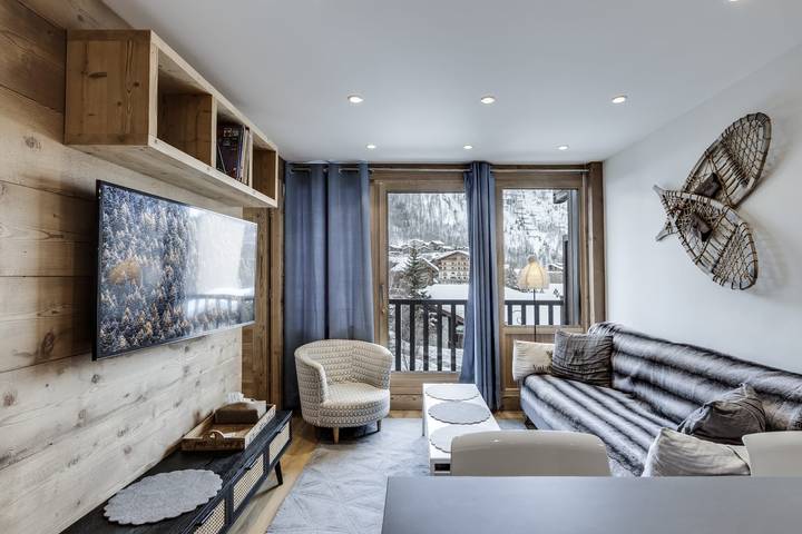 Gîte pour 4 personnes, avec balcon, adapté aux familles dans Office De Tourisme De Val D Isere - 2