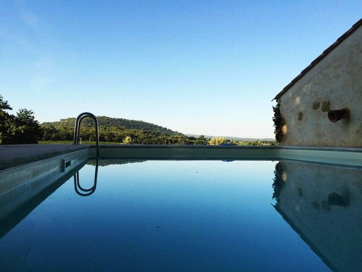 Chambre d’hôte pour 2 personnes, avec piscine et terrasse