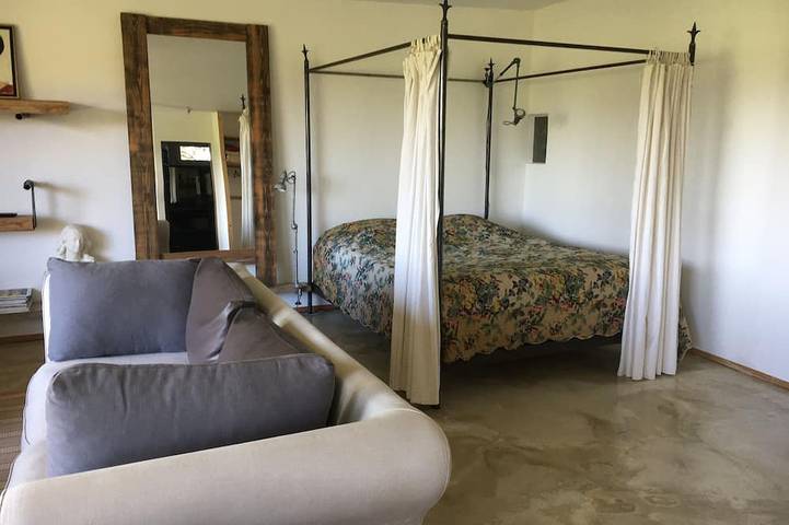 Gîte pour 2 personnes, avec piscine et jardin à Lorris - 2