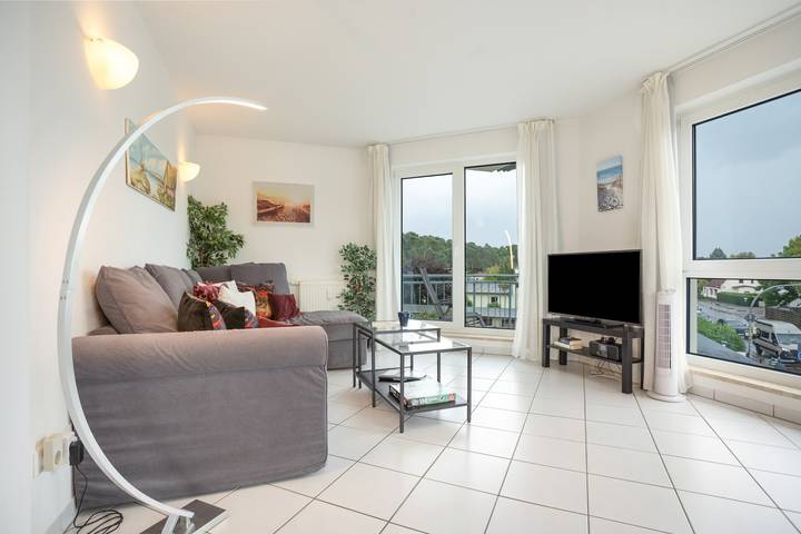Apartamento inteiro, Apartamento 'Sonnenblick' com varanda e Wi-Fi in Zempin, Usedomer Norden