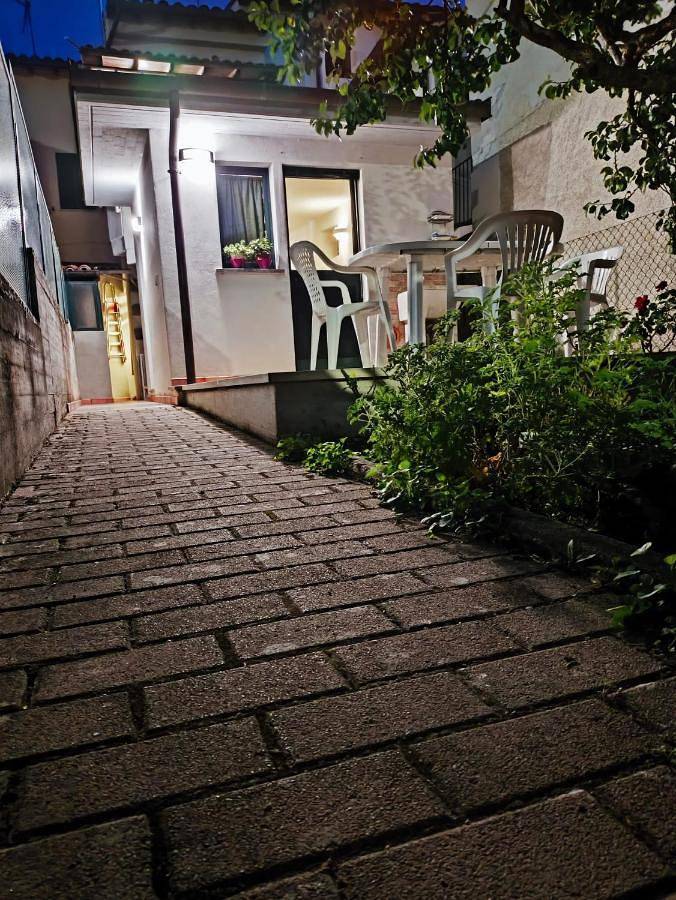 Gîte pour 3 personnes, avec Terrasse ainsi que Jardin et Vue à Vittorito