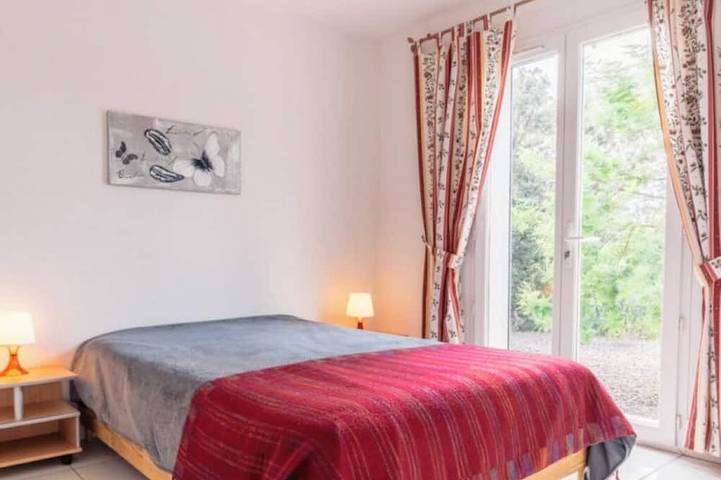 Location de vacances pour 6 personnes, avec terrasse et jardin à Siran - 2