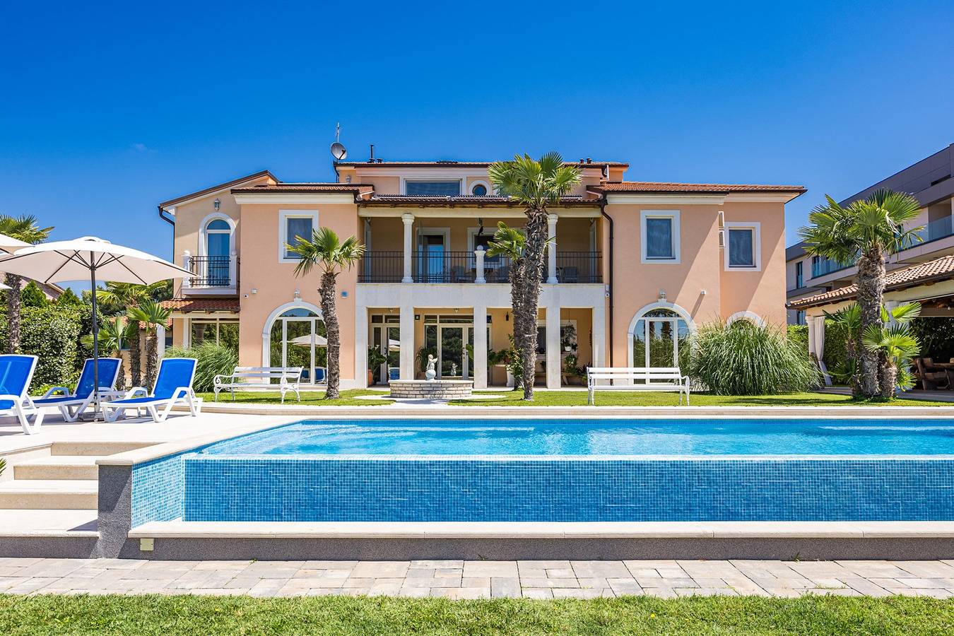 Appartamento vacanze a Medolino a partire da 260€ a notte