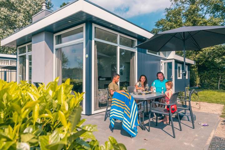 Parc de vacances pour 4 personnes, avec Terrasse et Piscine à Dordrecht