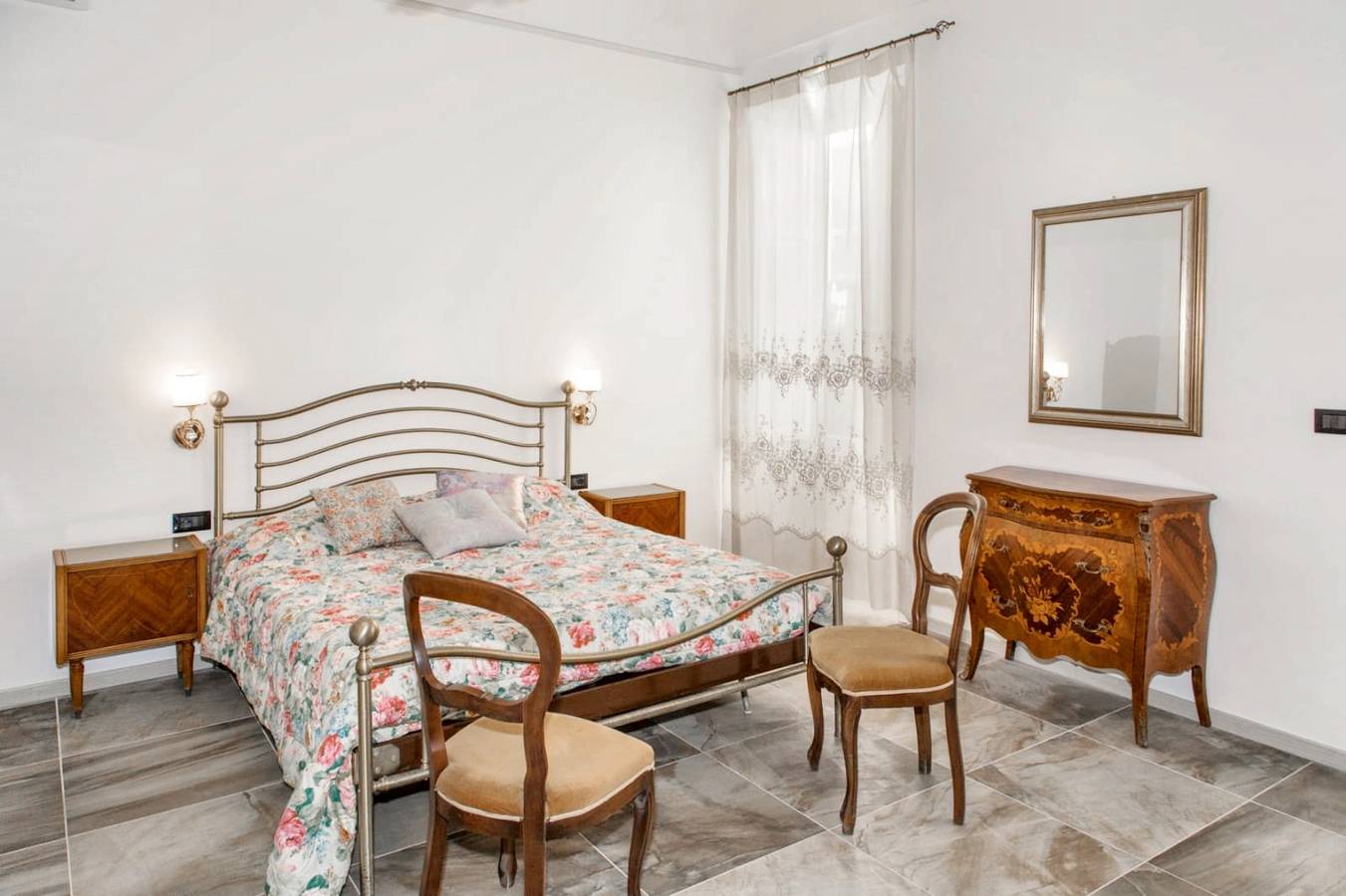 Ganze Wohnung, Modernes Apartment in Siracusa, 150 qm mit Balkon in Syrakus, Syrakus Provinz