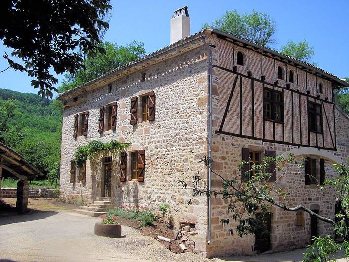 Gîte pour 10 personnes, avec jardin et terrasse - 1