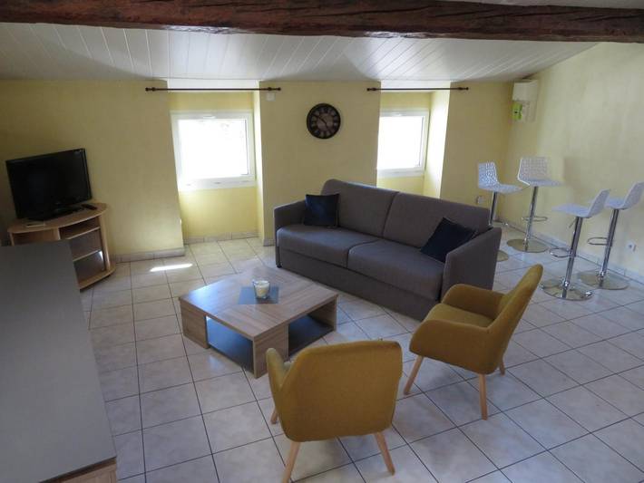 Apartamento entero, Apartamento 'Au Bonheur Suspendu' con terraza privada, Wi-Fi y aire acondicionado in Pont-en-Royans, Parc naturel régional du Vercors