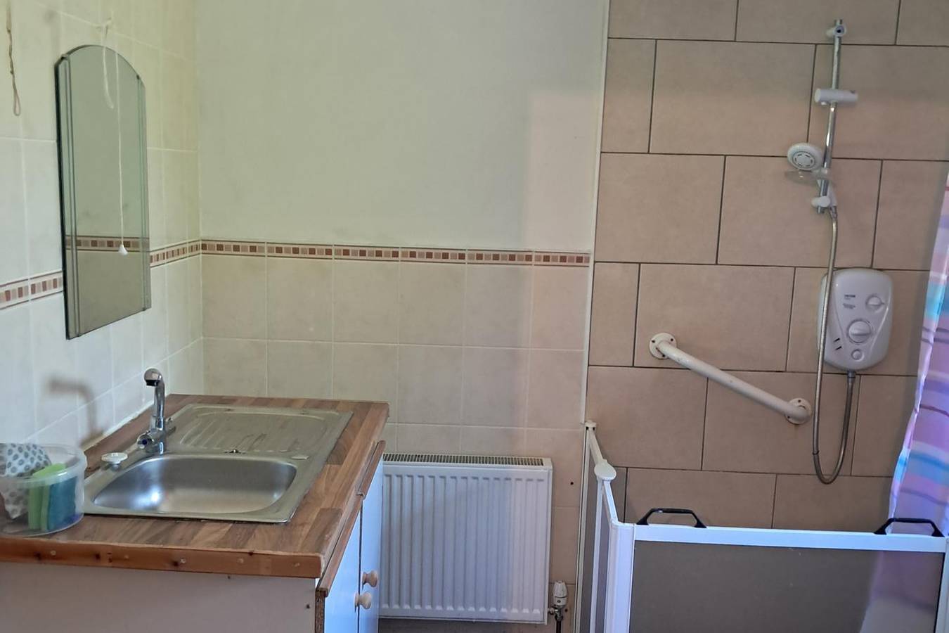 Gehele studio, Studio Sleeps 2 with Parking and Wifi in Letterkenny, Drongawn Lough