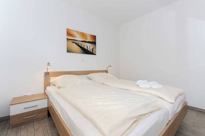 Ganze Wohnung, Ferienwohnung Deichjuwel - Ferienwohnungen Am Kajedeich in Bensersiel, Esens