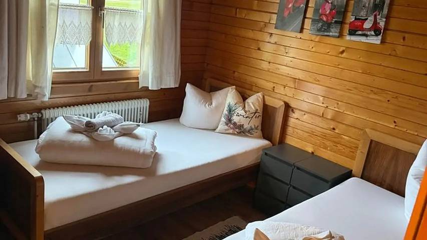 Gîte pour 10 personnes, avec jardin à Mellau - 4