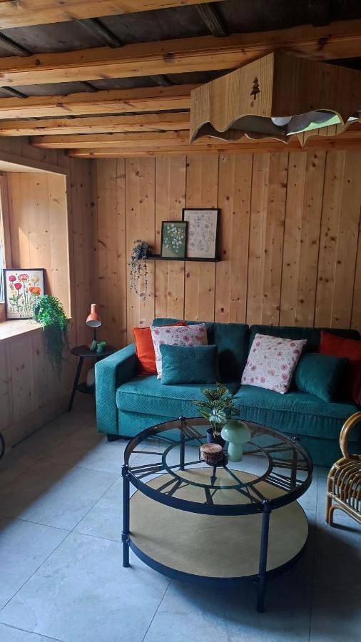 Gîte pour 5 personnes, avec Terrasse et Jardin à Les Gras