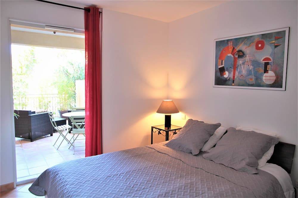 Apartamento entero, Salida a la isla de Porquerolles - 200 m playas Clasificadas 4 * in La Londe-les-Maures, Parque nacional Port-Cros