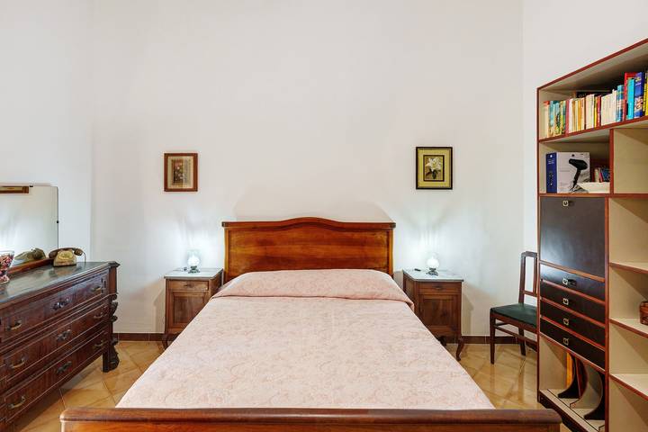 Appartamento intero, Appartamento 'Le Tre Corone' con Giardino Privato, Balcone e Wi-Fi in Salerno, Costa tirrenica Campania