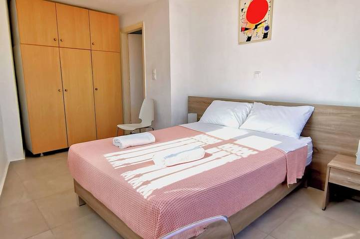Ganze Wohnung, Apartment im Stadtzentrum, 100 Meter vom Strand entfernt in Rhodos Stadt, Rhodos